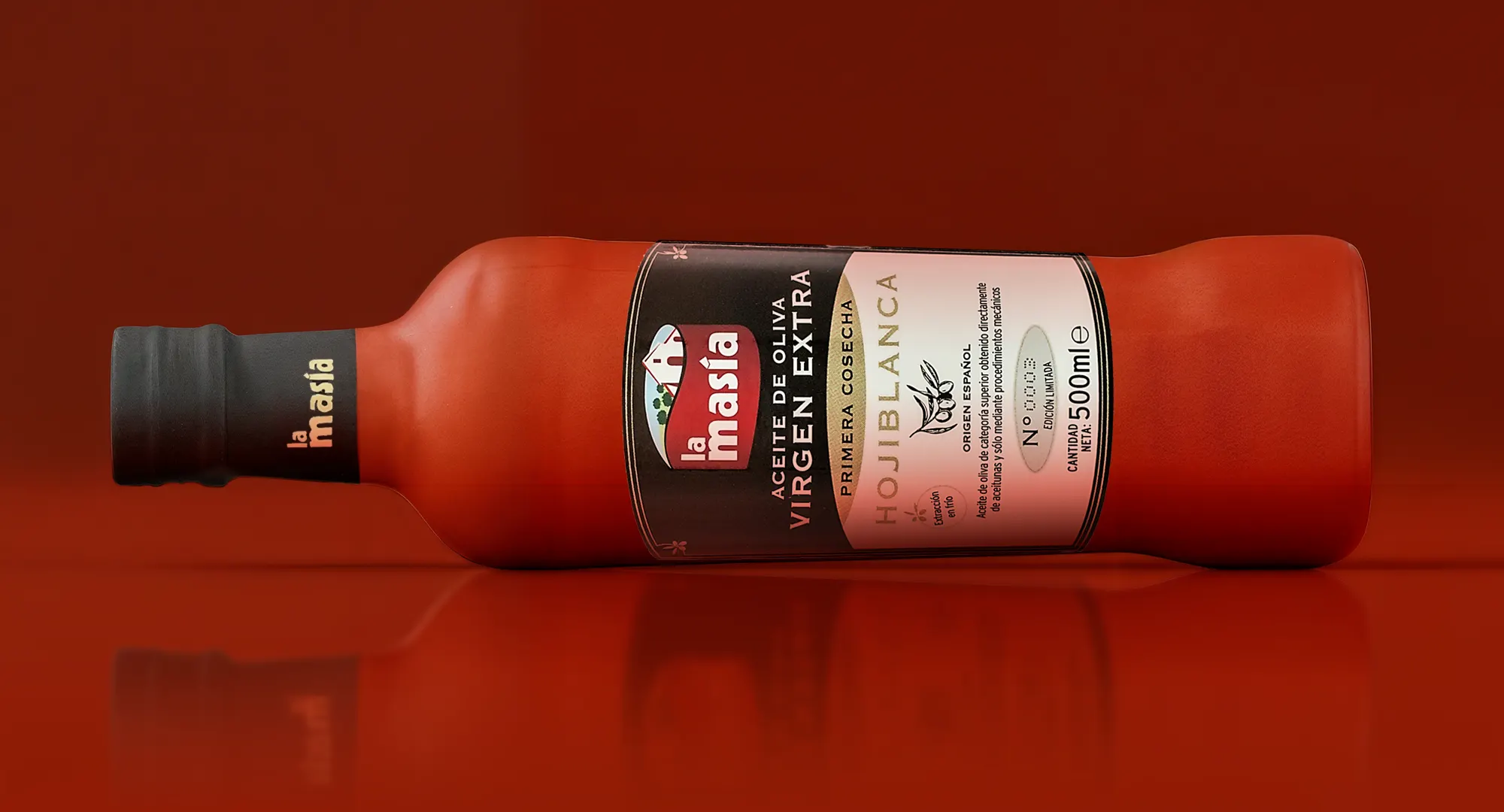 Diseño de packaging para Aceite de Oliva Virgen Extra de La Masía, packaging y gráfica por Bassali.