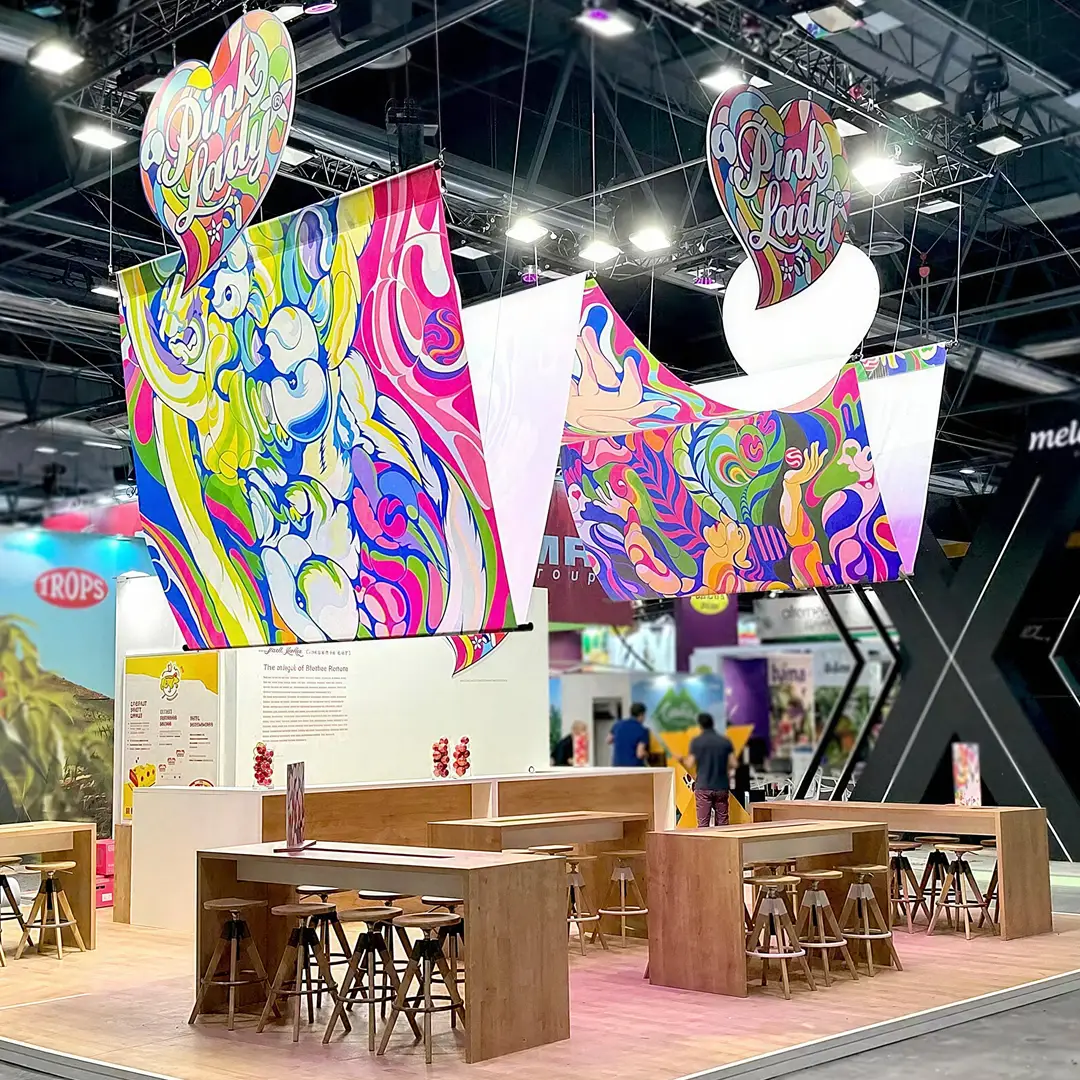 Diseño de packaging para Pink Lady, ilustración y gráfica por Bassali.